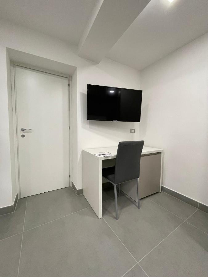 3 Rooms Chiaia Nápoles Exterior foto